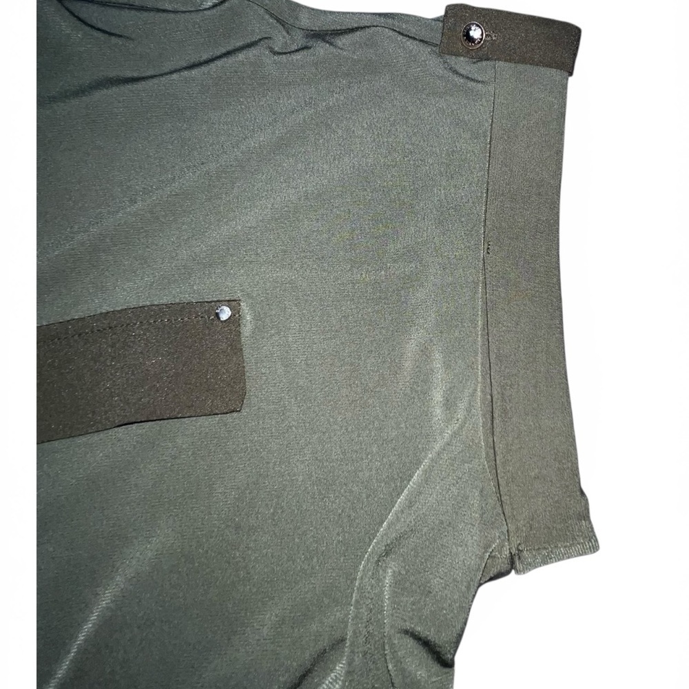 Calvin Klein Olive Short sleeve Button-Down Shirt w/Cinched Waist - Picture 4 of 6